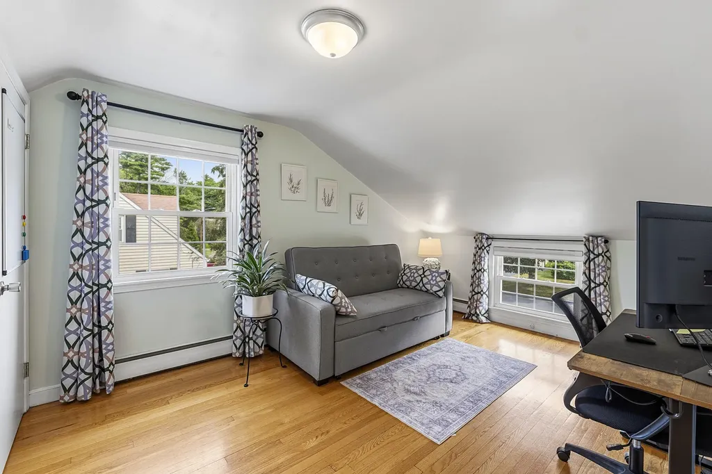 20 Groveside Road Portland ME 04102