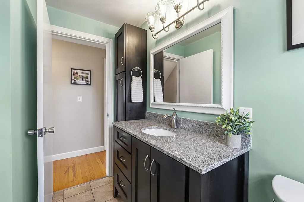 20 Groveside Road Portland ME 04102