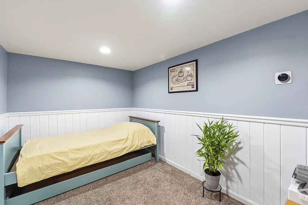 20 Groveside Road Portland ME 04102
