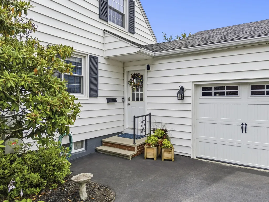 20 Groveside Road Portland ME 04102