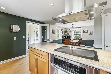20 Groveside Road Portland ME 04102