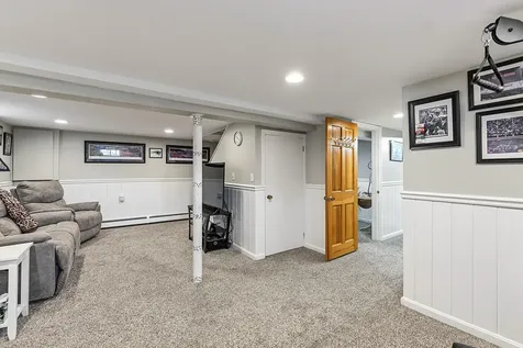 20 Groveside Road Portland ME 04102
