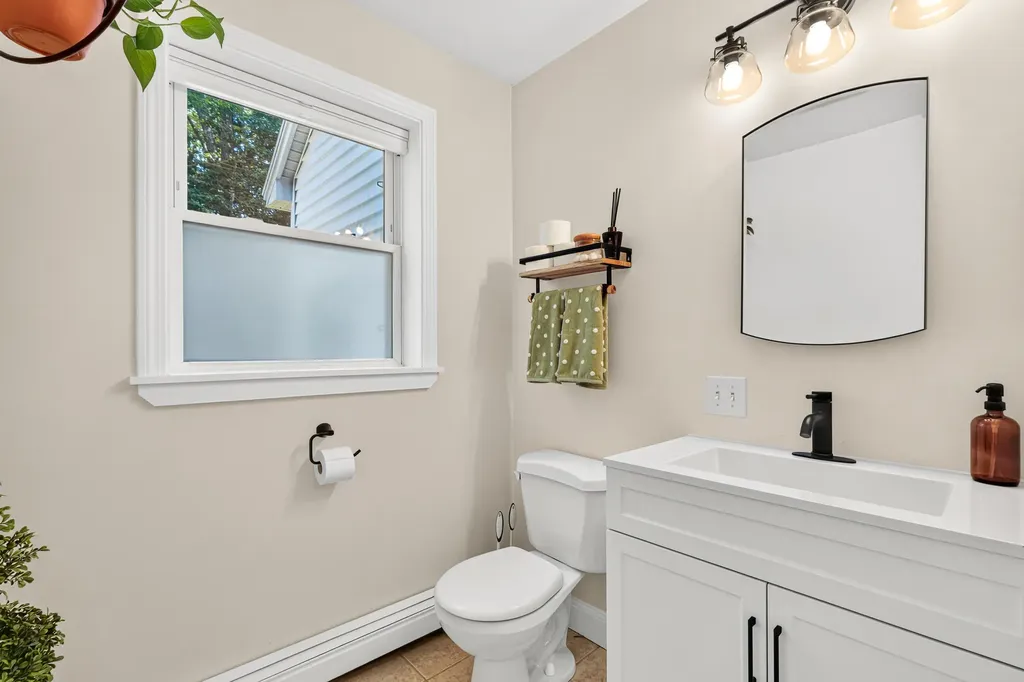 79 Stroudwater Place Westbrook ME 04092