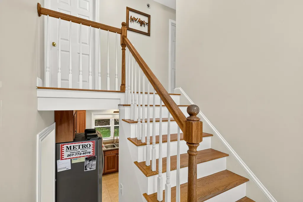 79 Stroudwater Place Westbrook ME 04092