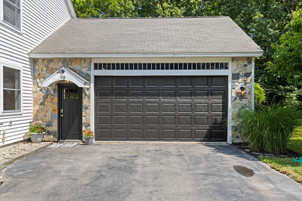 79 Stroudwater Place Westbrook ME 04092