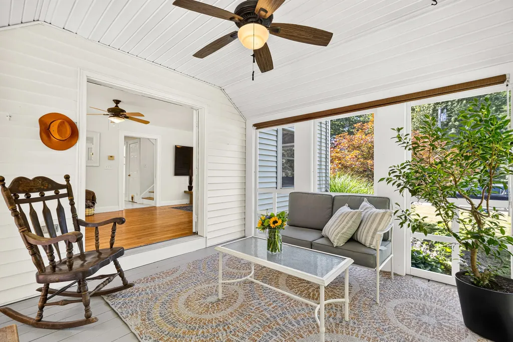 79 Stroudwater Place Westbrook ME 04092