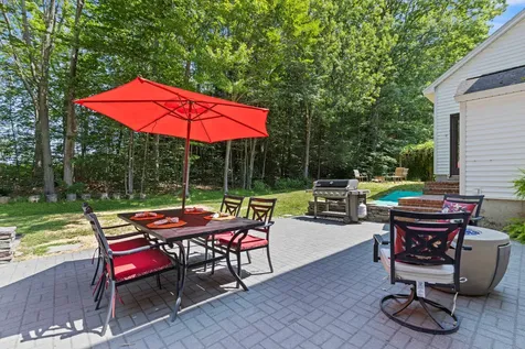 79 Stroudwater Place Westbrook ME 04092