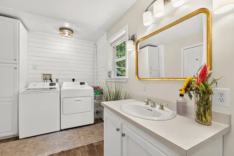 79 Stroudwater Place Westbrook ME 04092