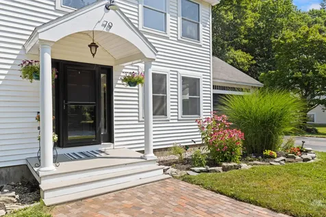 79 Stroudwater Place Westbrook ME 04092