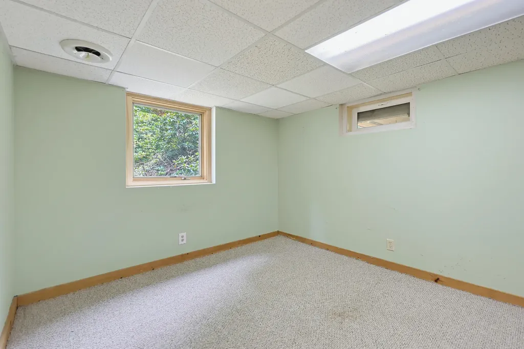 13 Chapel Street Freeport ME 04032