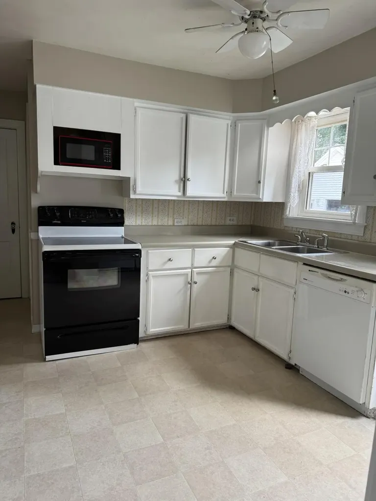 76 Vernon Street Bangor ME 04401