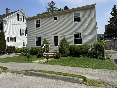 76 Vernon Street Bangor ME 04401