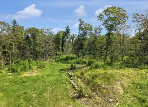 8 Dixon Drive York ME 03902