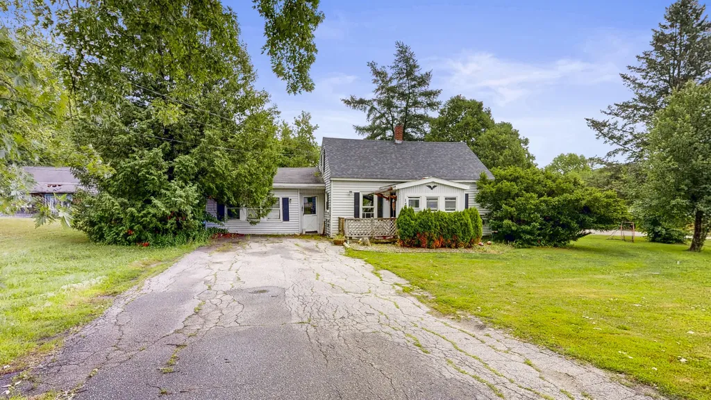 176 Main Street Sabattus ME 04280