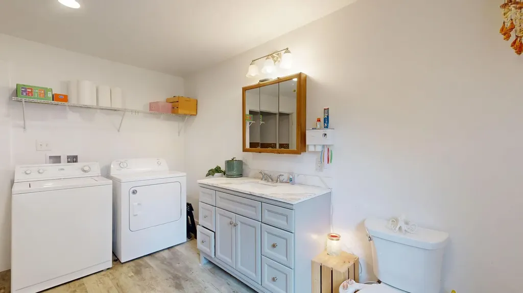 176 Main Street Sabattus ME 04280