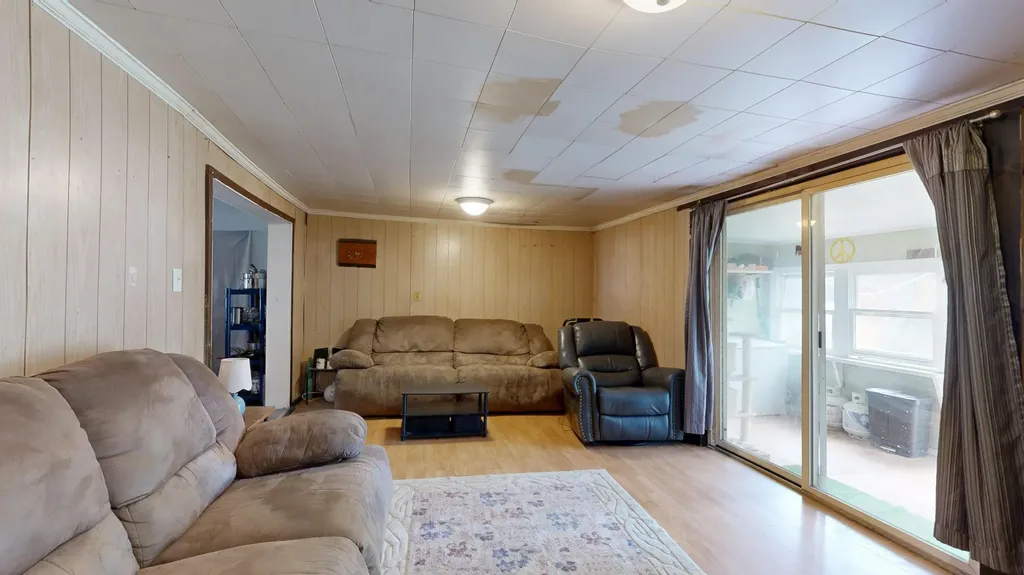 176 Main Street Sabattus ME 04280