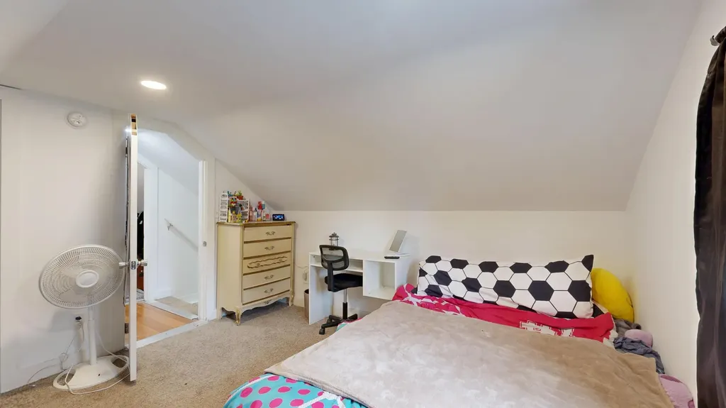 176 Main Street Sabattus ME 04280