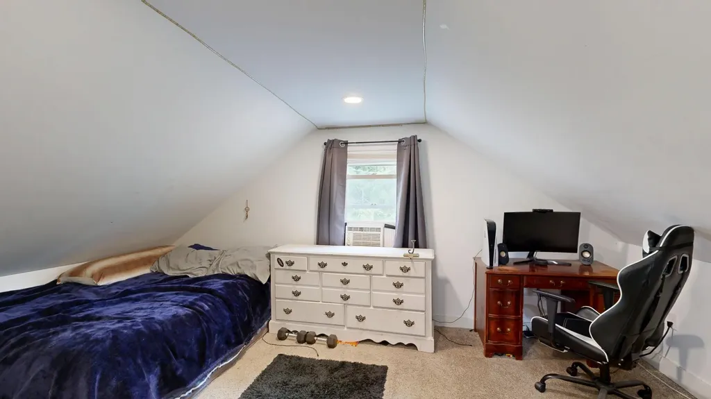 176 Main Street Sabattus ME 04280