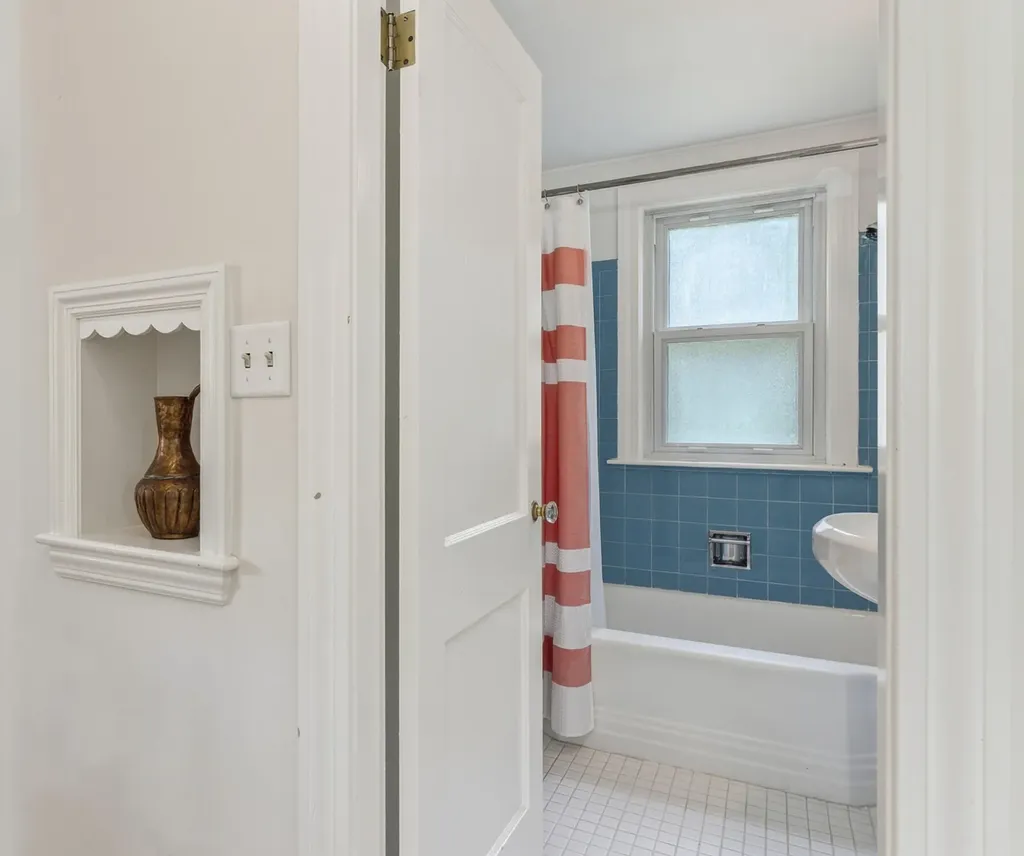 84 Dorset Street Portland ME 04102