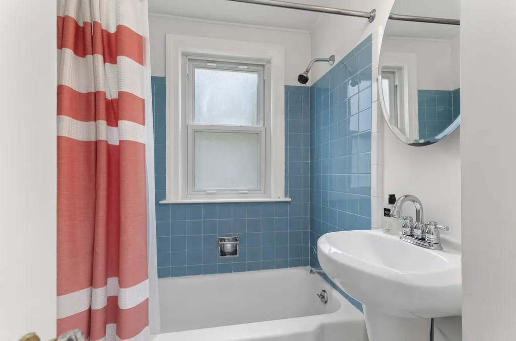 84 Dorset Street Portland ME 04102