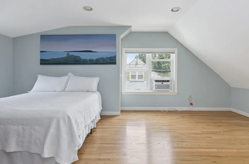84 Dorset Street Portland ME 04102