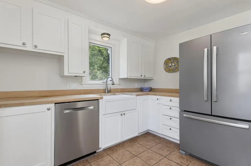 84 Dorset Street Portland ME 04102