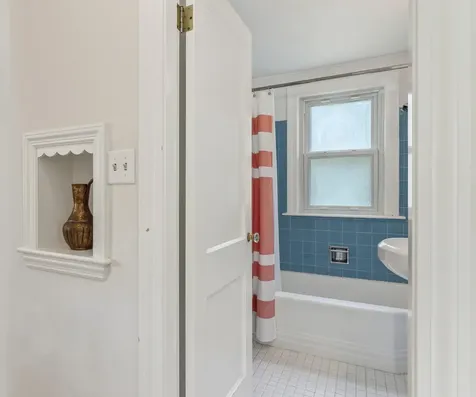 84 Dorset Street Portland ME 04102