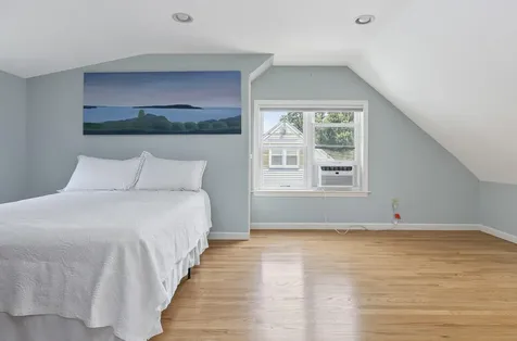 84 Dorset Street Portland ME 04102
