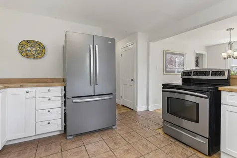 84 Dorset Street Portland ME 04102