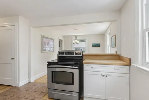 84 Dorset Street Portland ME 04102