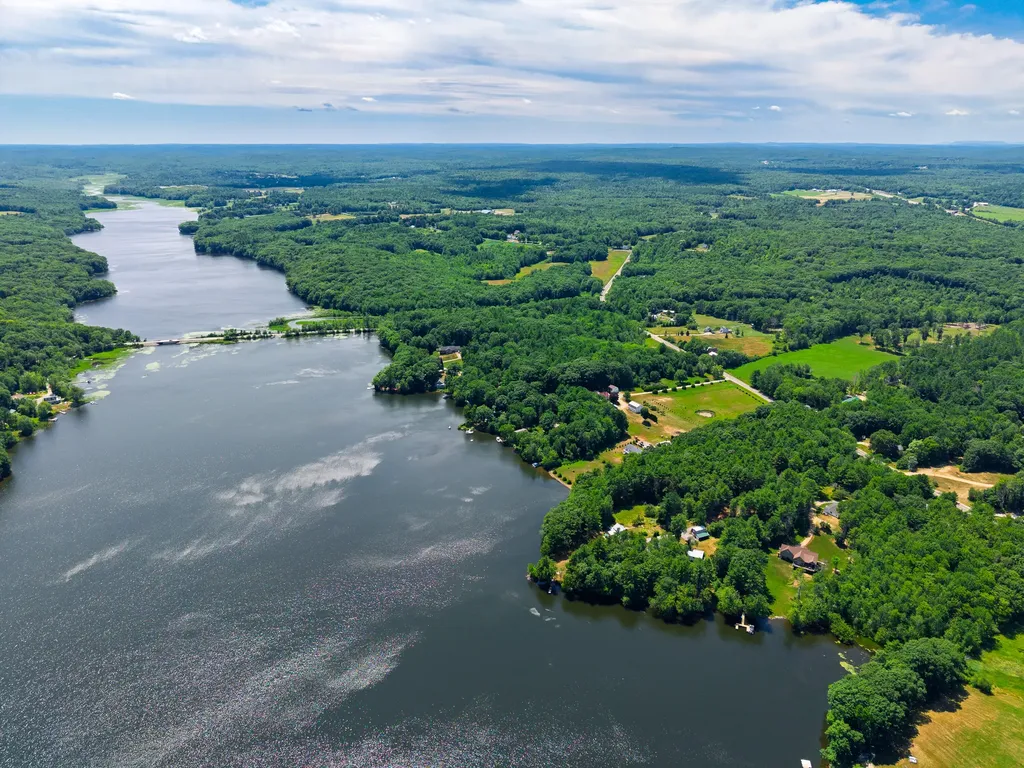 33 Sunshine Farm Road Litchfield ME 04350
