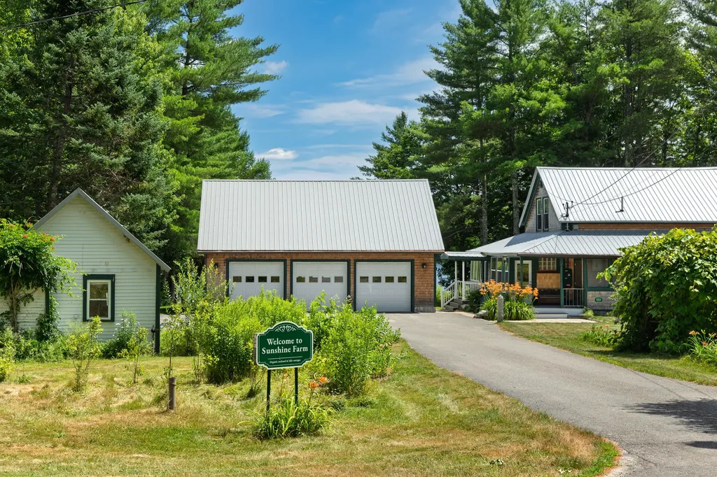 33 Sunshine Farm Road Litchfield ME 04350