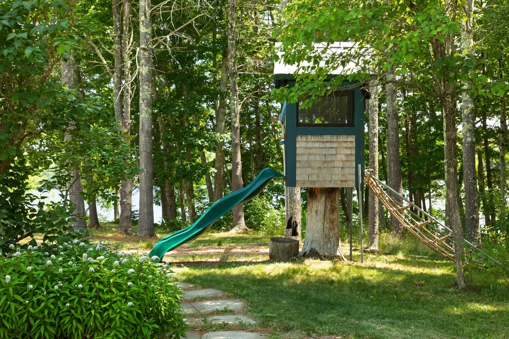 33 Sunshine Farm Road Litchfield ME 04350