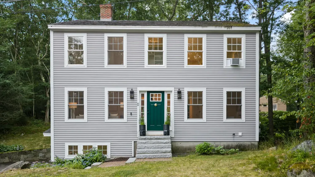 Cape Elizabeth ME, 5 Hemlock Hill Road