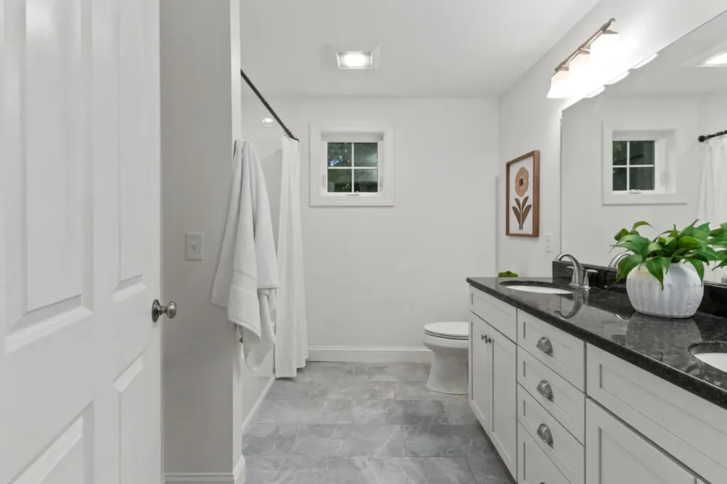 5 Hemlock Hill Road Cape Elizabeth ME 04107