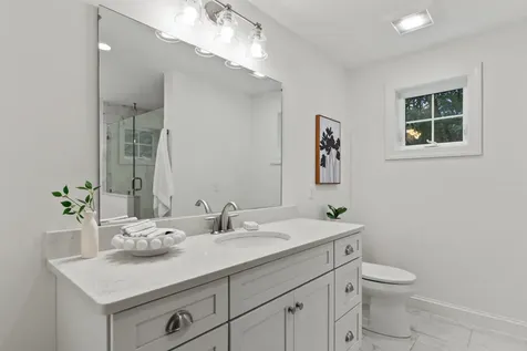 5 Hemlock Hill Road Cape Elizabeth ME 04107