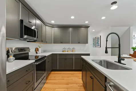 5 Hemlock Hill Road Cape Elizabeth ME 04107