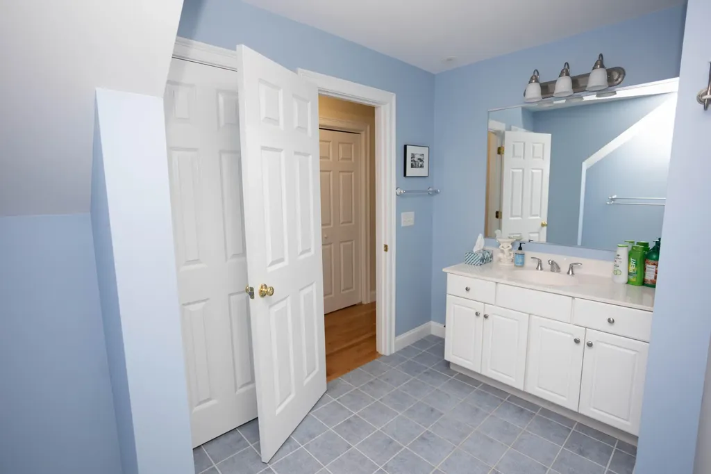 8 Wood Lane Ogunquit ME 03907