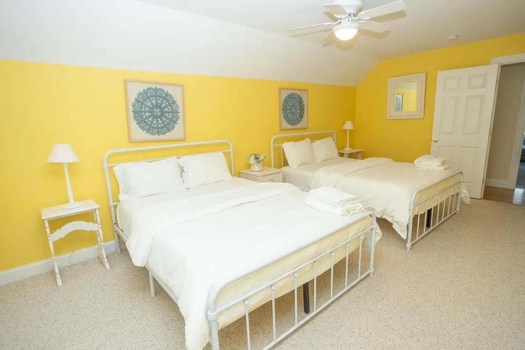 8 Wood Lane Ogunquit ME 03907