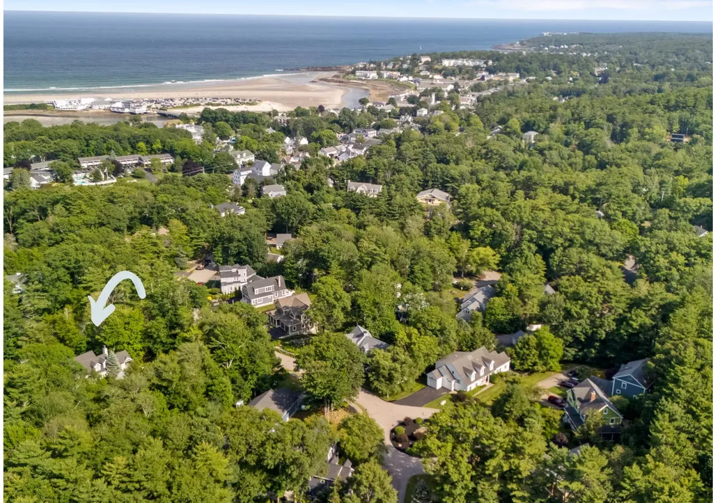 8 Wood Lane Ogunquit ME 03907