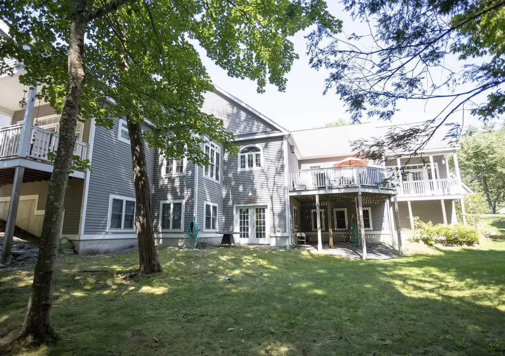 8 Wood Lane Ogunquit ME 03907