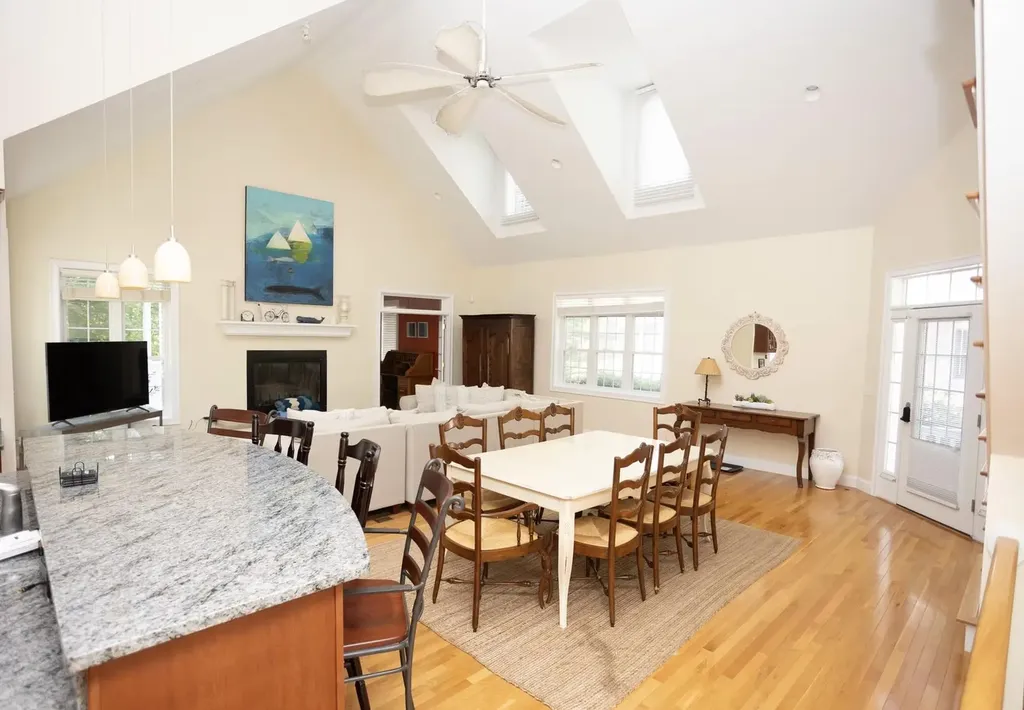 8 Wood Lane Ogunquit ME 03907