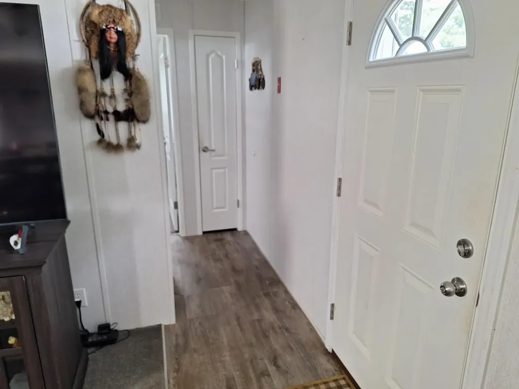 20 Oxbow Drive Lewiston ME 04240