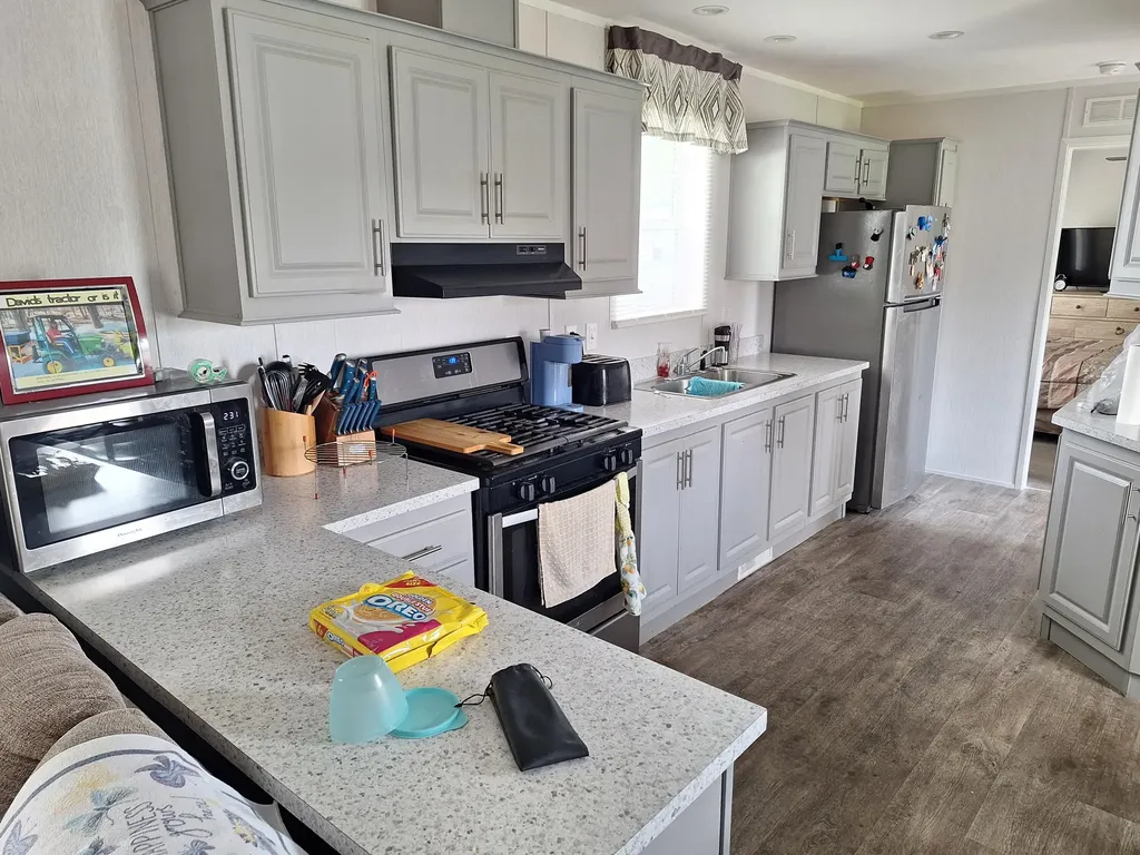 20 Oxbow Drive Lewiston ME 04240