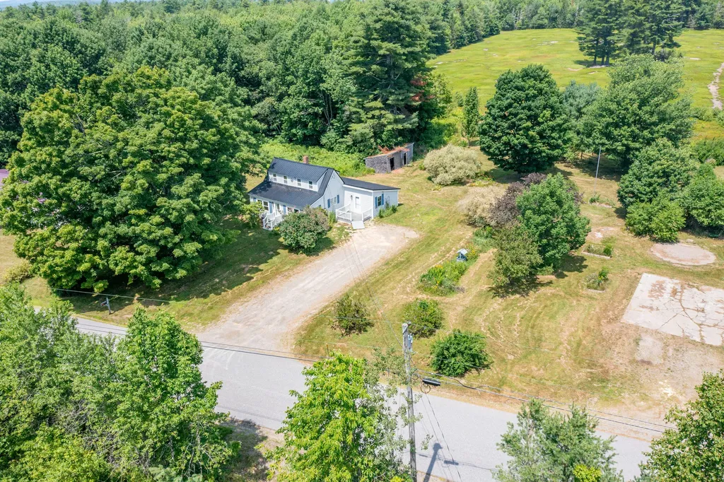 7 & 9 Merithew Road Searsport ME 04974
