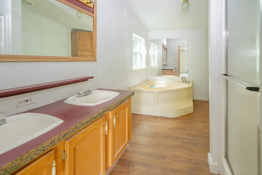 7 & 9 Merithew Road Searsport ME 04974