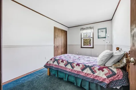 9 Tibbetts Drive Lincoln ME 04457