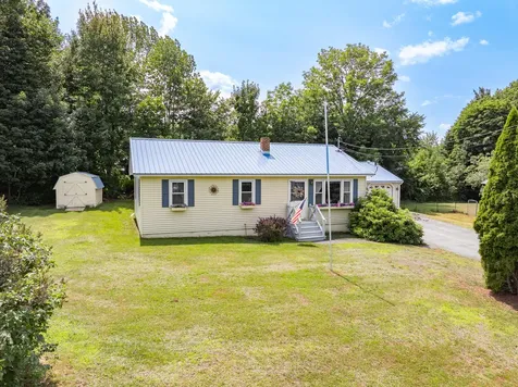 9 Tibbetts Drive Lincoln ME 04457
