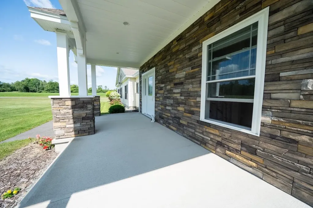 207 Corinth Road Hudson ME 04449