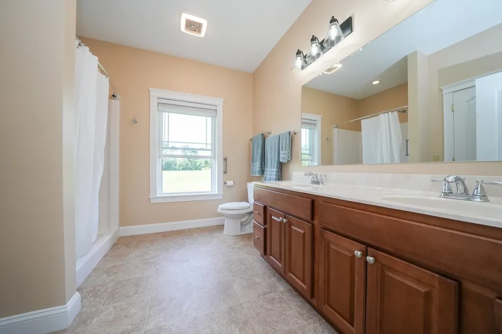 207 Corinth Road Hudson ME 04449
